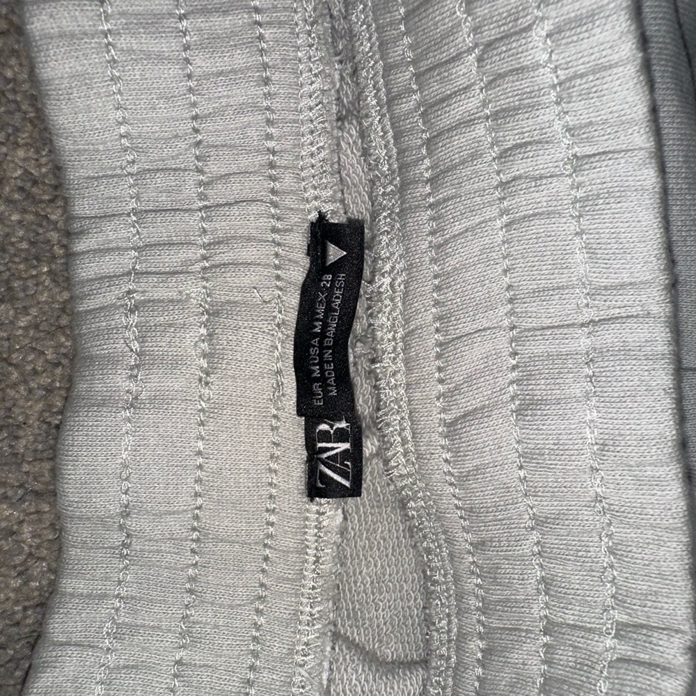 Zara Gray Ribbed Knit Sweater